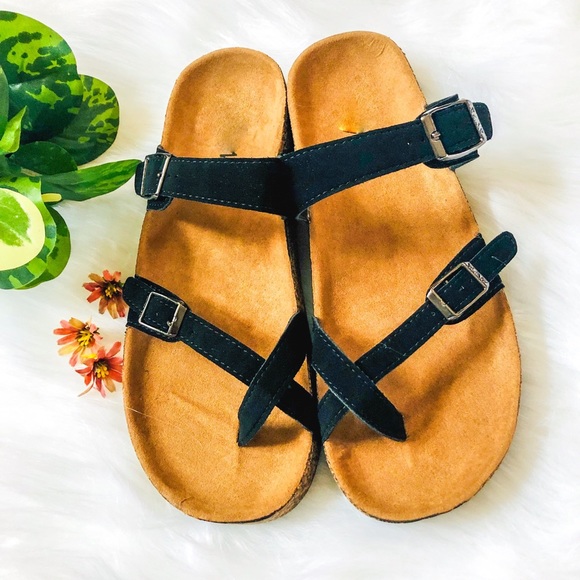 RESTOCK ⭐️Black Sandals - Shoe - Picture 4 of 5